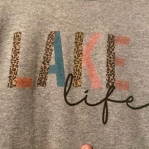 Lake life gildan sweatshirt size 3x. New without tags.